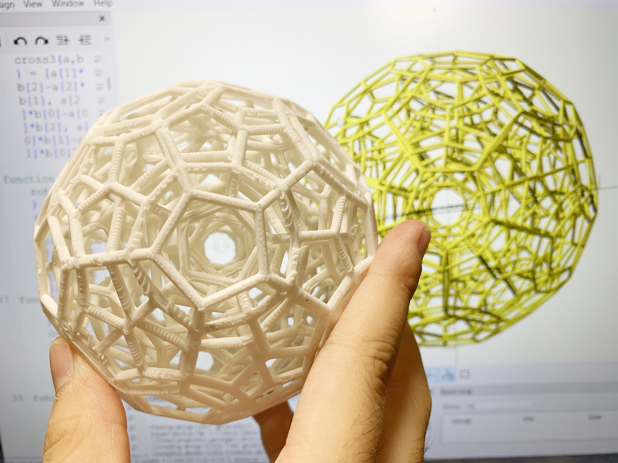 Comparison between the 3D-printed model and the OpenSCAD rendering