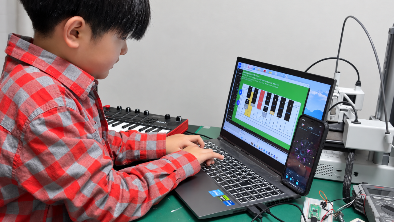 Independent Knee-Lever Pitch Switching in a Python Just-Intonation Keyboard v1.3 Referencing Tanaka Shōhei’s Organ